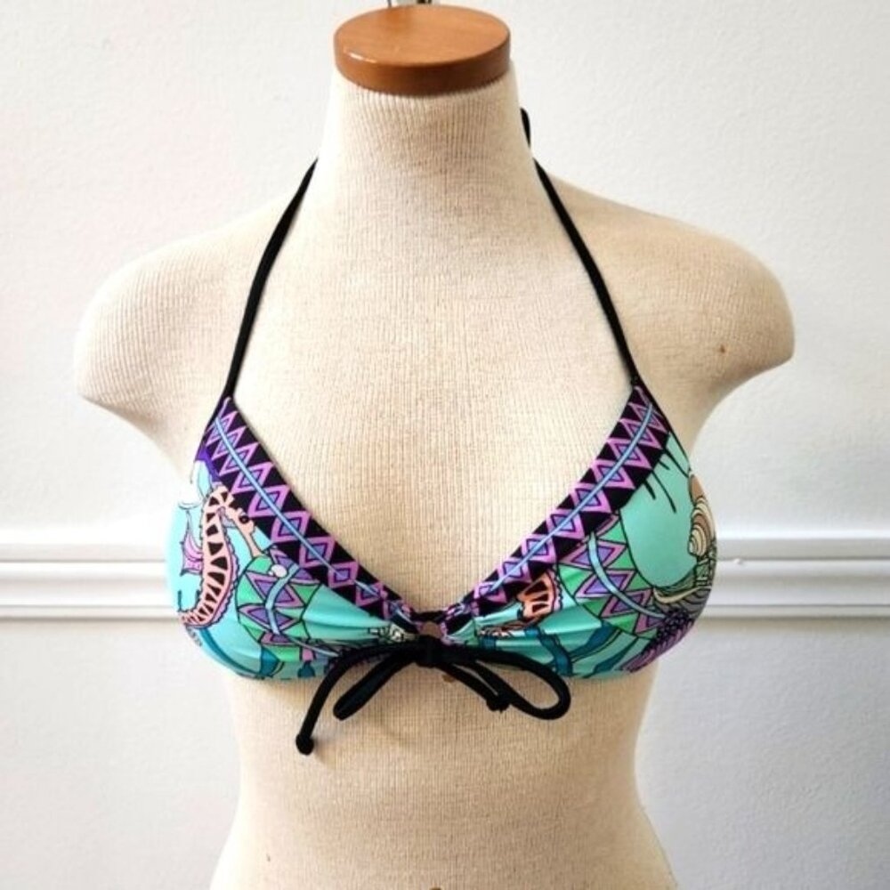 The BIKINI lab Triangle bikini top